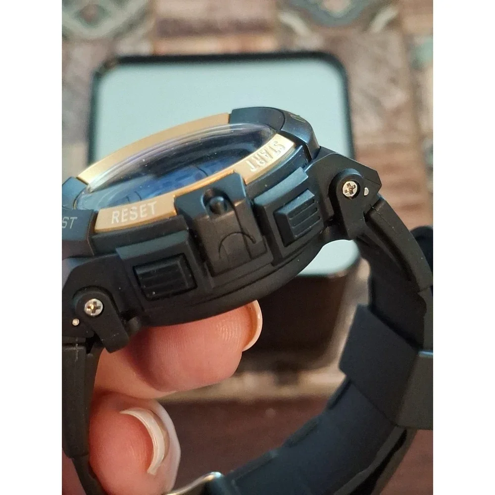 NIB YFWOOD Boys Digital Watch. Blk Silicone Band,Large #'s,Stopwatch,Alarm,Date.